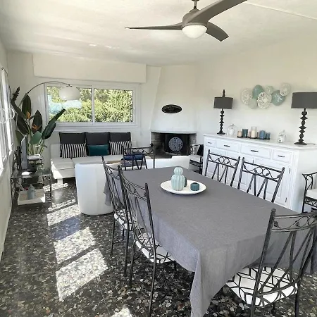 3 étoiles De 120m2 - Vue - Clim - à 600m Villa *