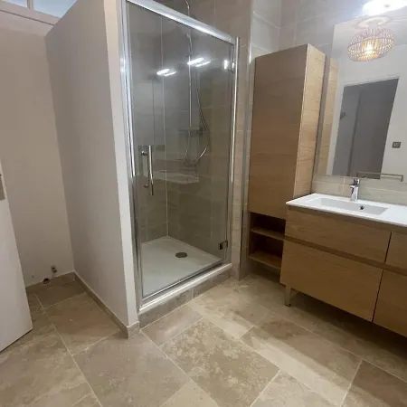 Vila 3 Etoiles De 120m2 - Vue - Clim - A 600m *
