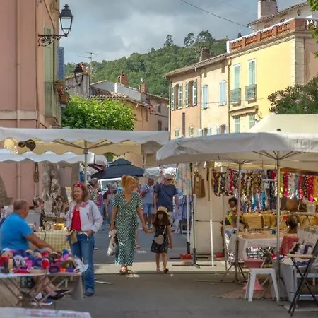 3 Etoiles De 120m2 - Vue - Clim - A 600m * Рокбрюн-сюр-Аржан