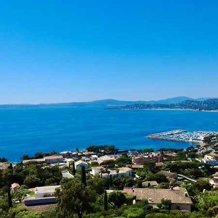 3 Etoiles De 120m2 - Vue - Clim - A 600m Roquebrune-sur Argens