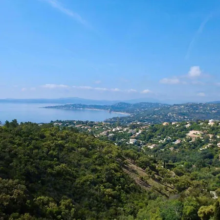 3 Etoiles De 120m2 - Vue - Clim - A 600m Vila Roquebrune-sur Argens