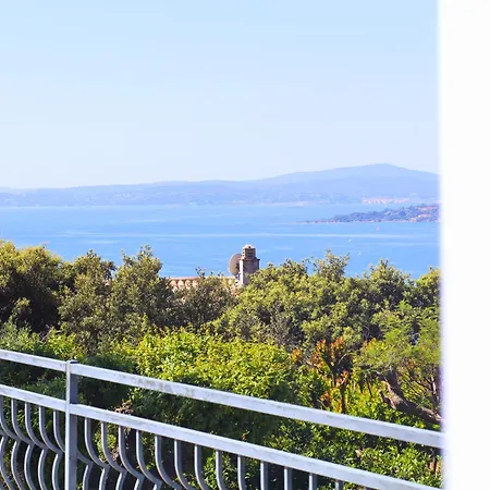 3 Etoiles De 120m2 - Vue - Clim - A 600m Vila Roquebrune-sur Argens