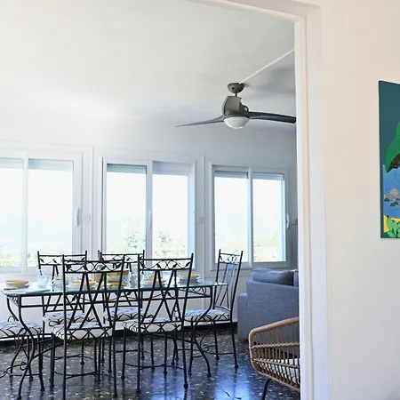 Vila 3 Etoiles De 120m2 - Vue - Clim - A 600m